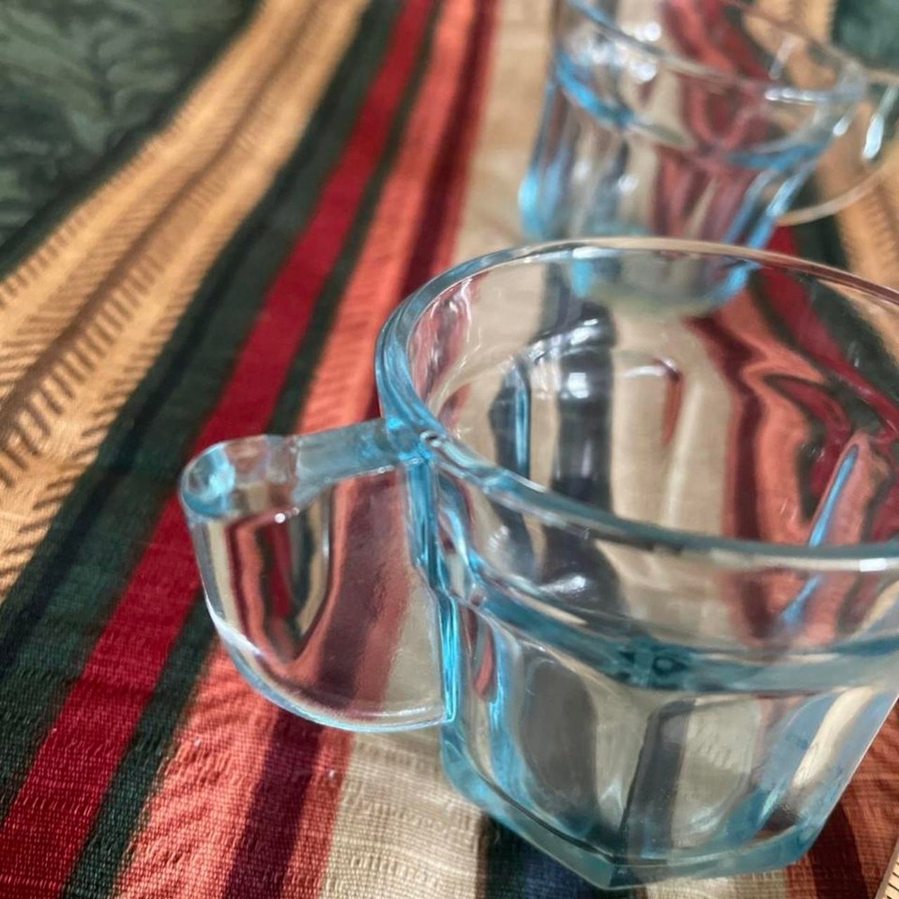 Vintage Blue glass cups with vertical ridges - Picture 3 of 8
